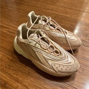 Adidas Ozelia Sneakers Women’s - Halo Blush Size 7